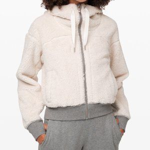 Lululemon Short Sweet and Sherpa Jacket ivory S
